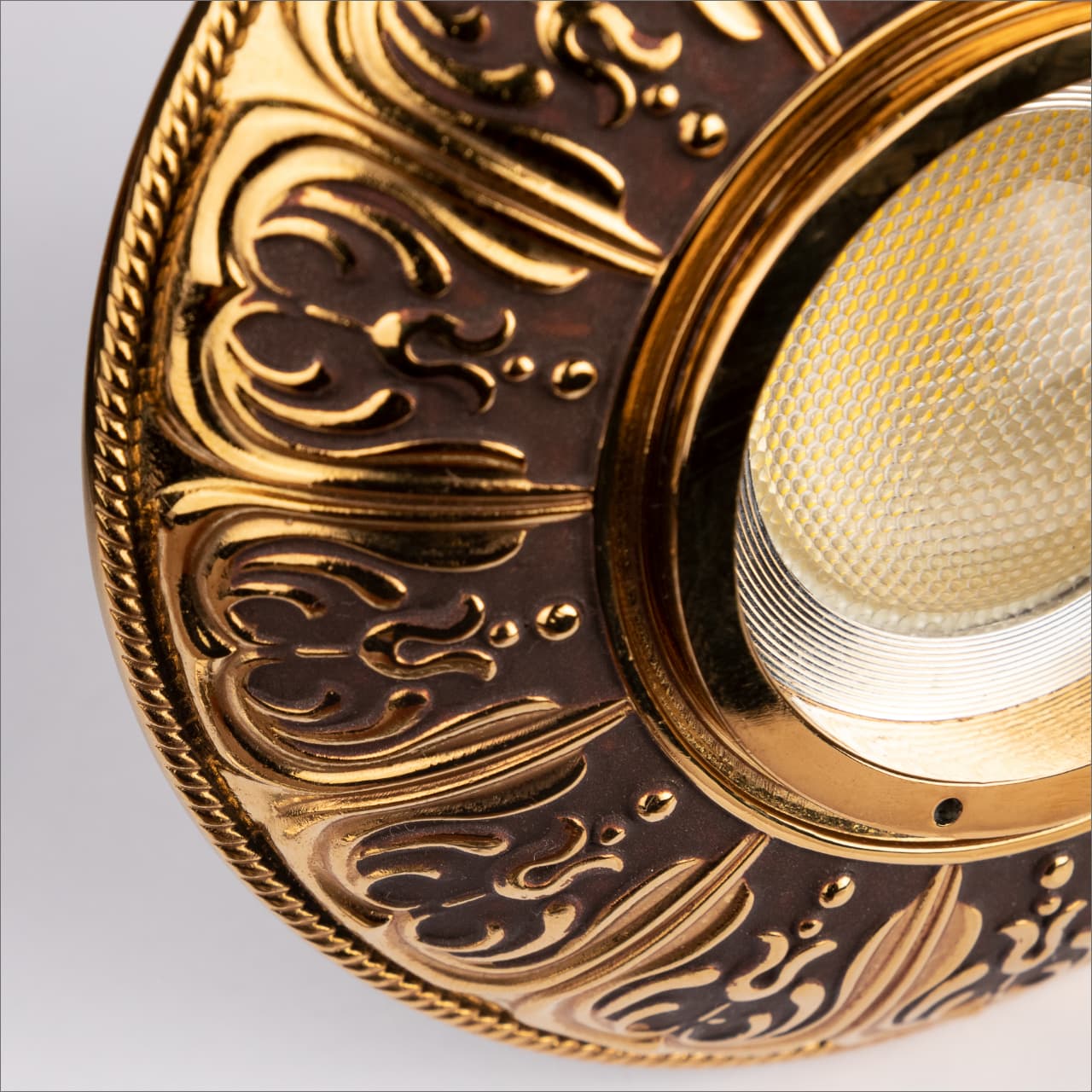 إطار روزا الهالوجين